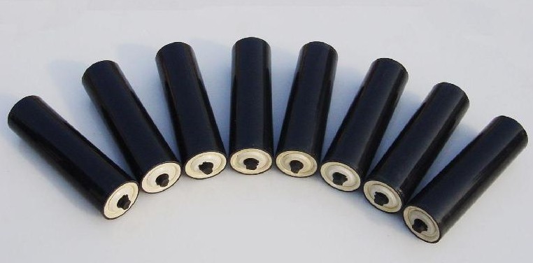 托輥徑向跳動(dòng)量對皮帶輸送機(jī)的影響